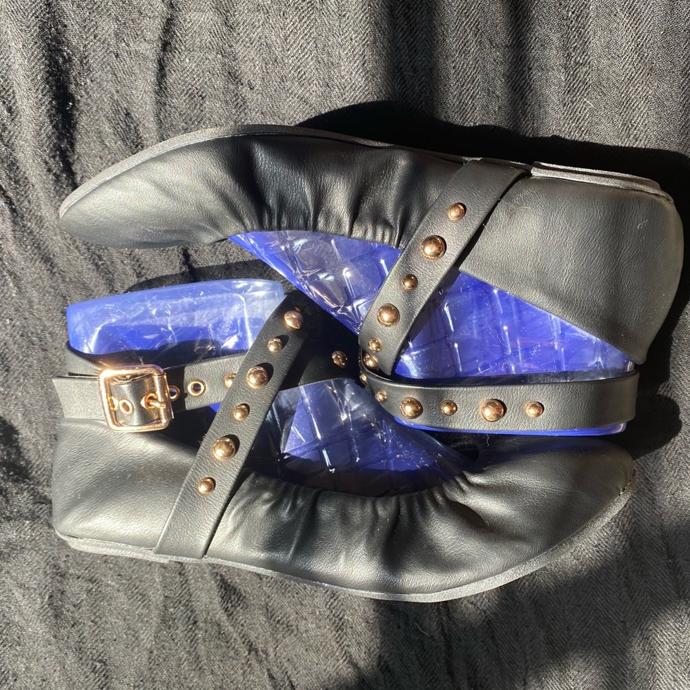 Black studded ballet flats, straps, studs 7.5